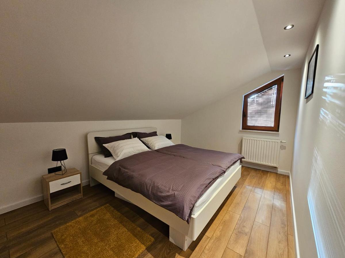ליבנו Apartman Marin מראה חיצוני תמונה