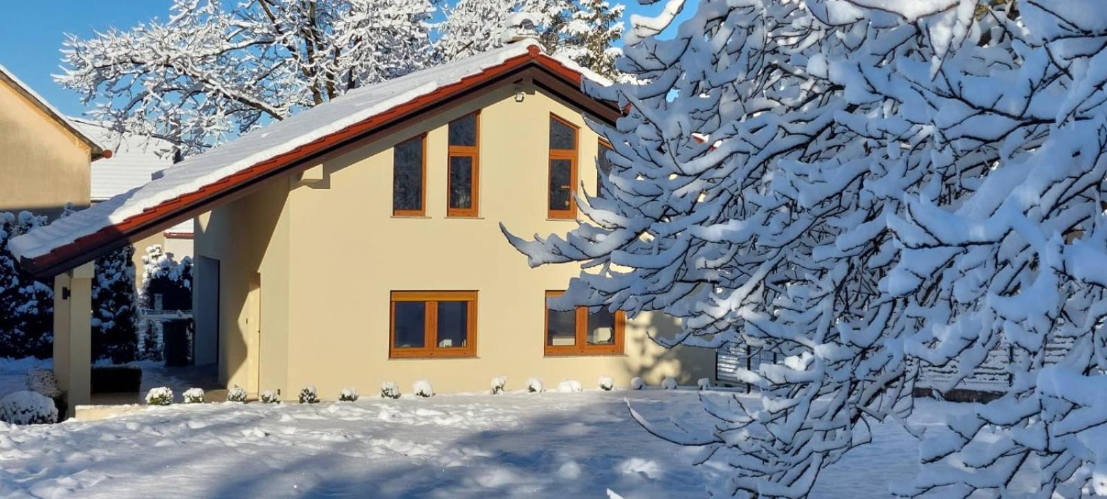 ליבנו Apartman Marin מראה חיצוני תמונה